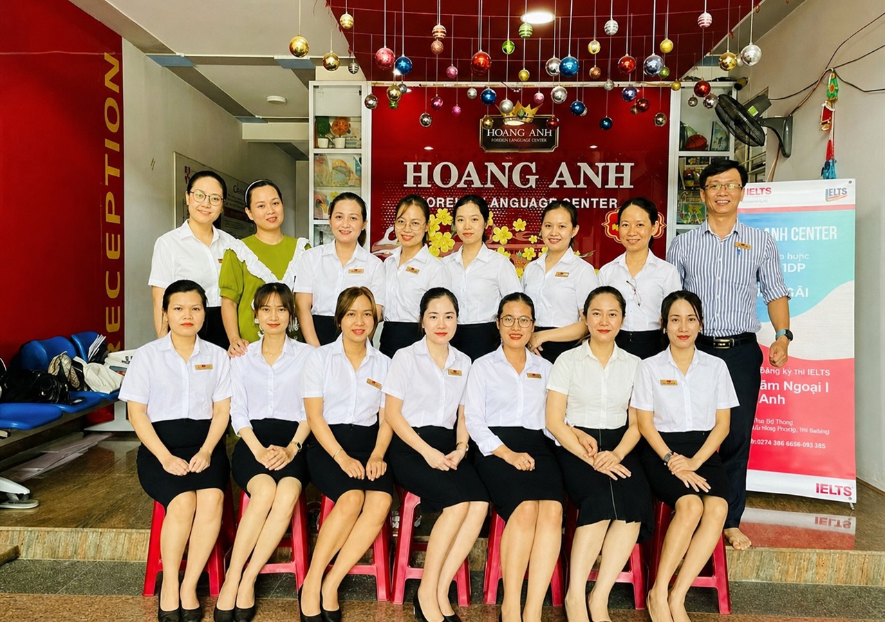 Đội ngũ Trung tâm Ngoại ngữ Hoàng Anh